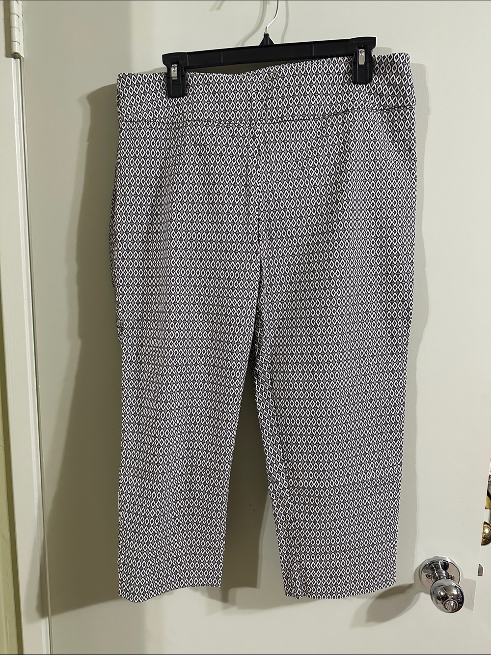 Zac & Rachel Black and White Patterned Capris